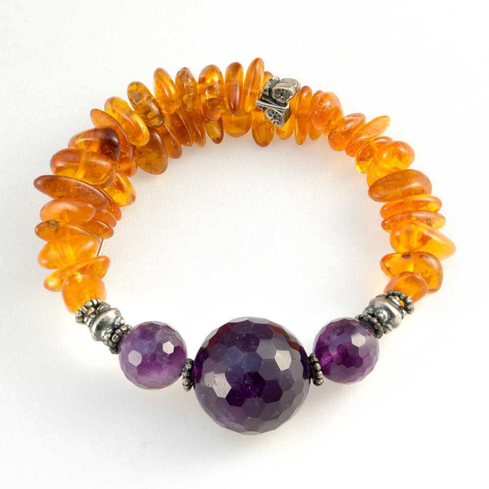 Bracelet made of genuine amber from Baltic sea - cut by hand, amethyst and silver.