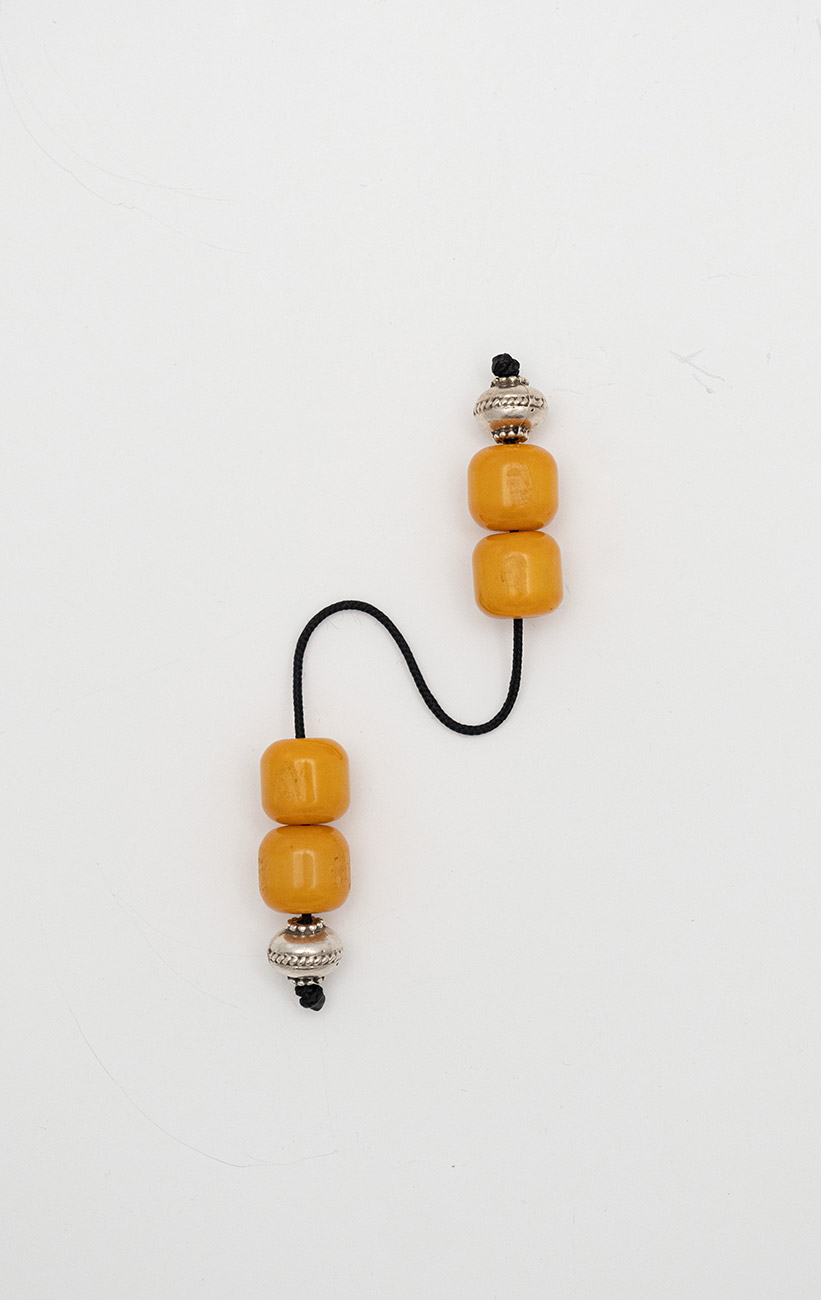 Begleri with beads made of Mastic-Amber.