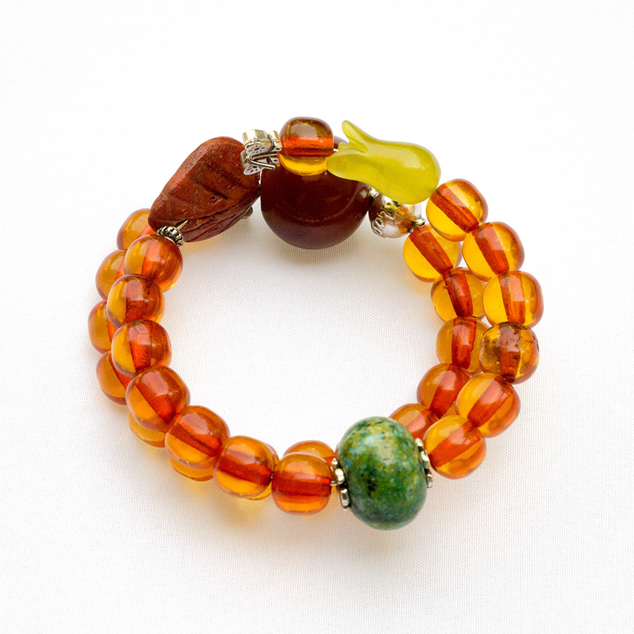 Bracelet made of artificial resin, Thailand jade, green chrysocolla, corneol and tin