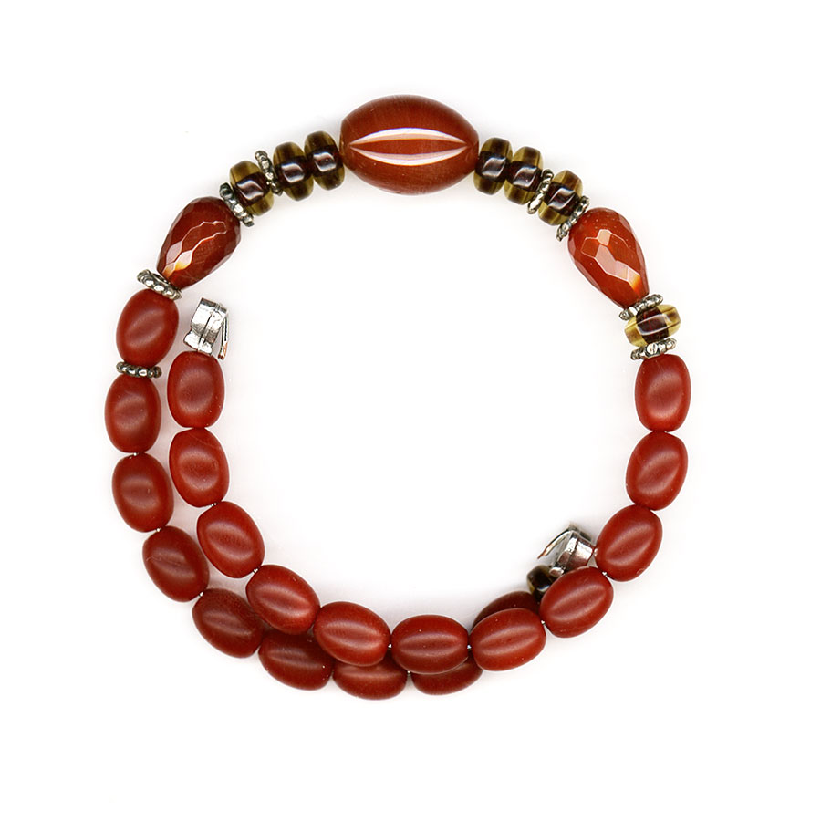 Bracelet made of artificial resin,carnelian, tin and silver
