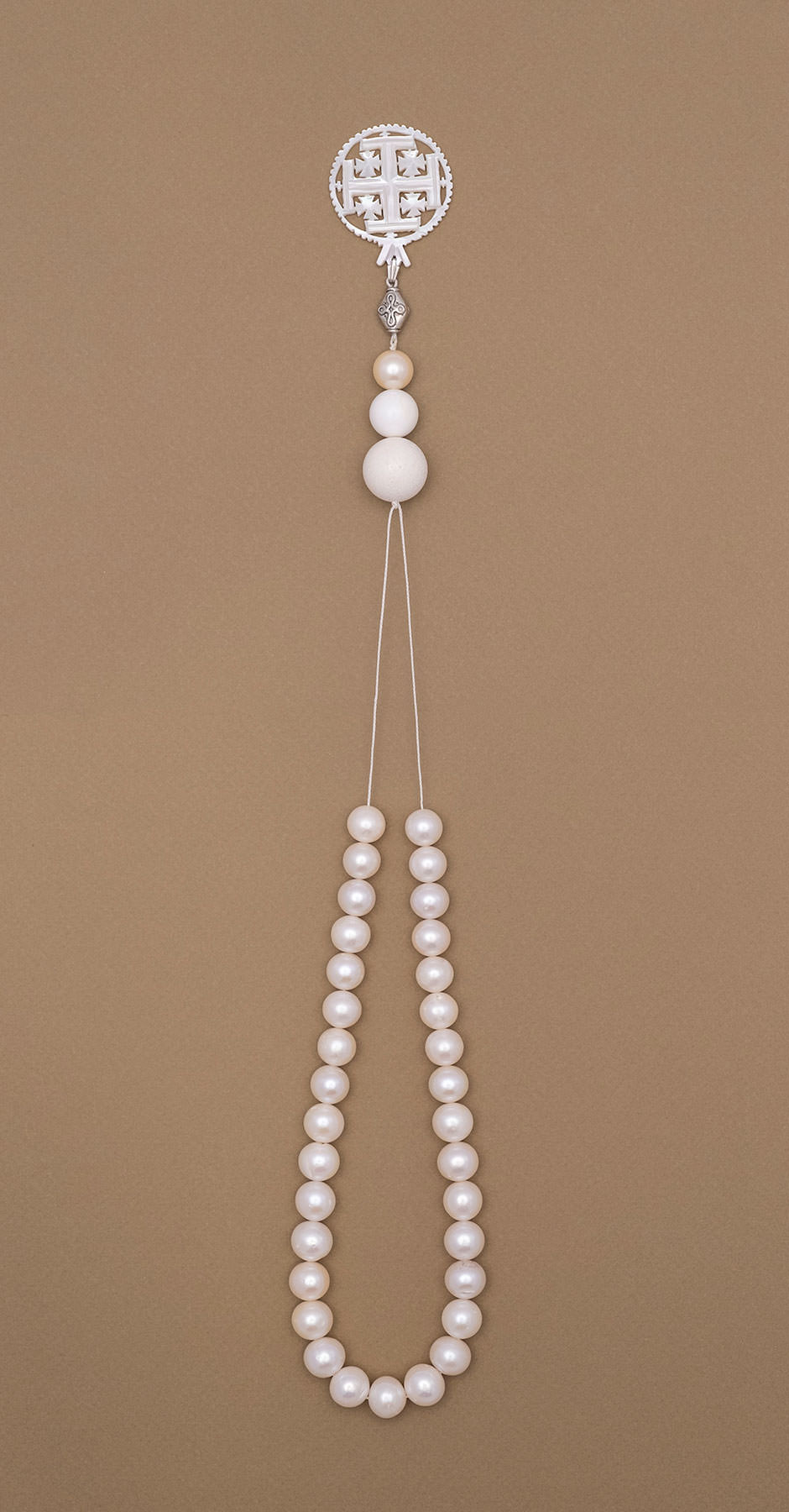 Pearl (decorative element made of Mother of Pearl)