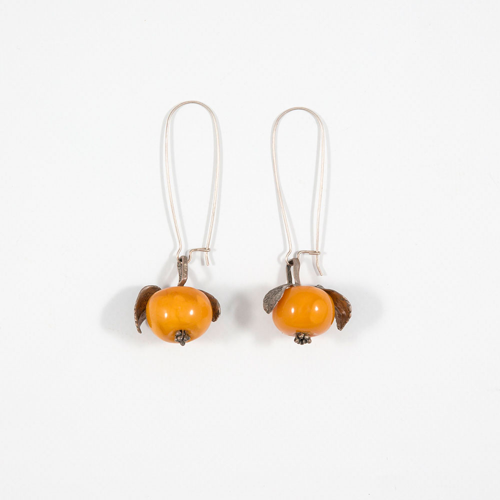 Earrings made of genuine amber from Baltic sea and silver.
cyt by hand